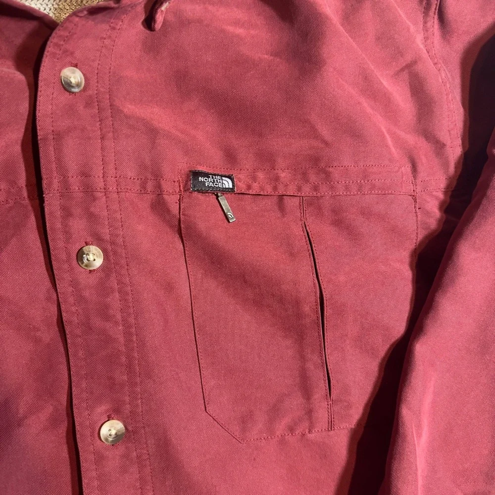 The North Face Mens Large Red Long Sleeve Button Down Hiking Shirt Mesh Vented